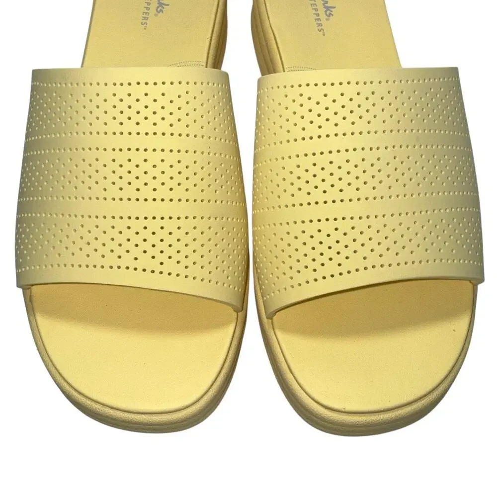 Clarks Drift Twist Light Yellow Platform Slide Sandals SZ/7W
